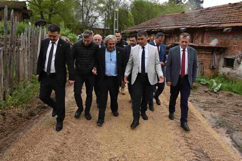 Karabük Valisi Fuat Gürel Kay. V. Bahadır Yılmaz G.Sekreterimiz Şerafettin Kelleci Eskipazar zarar gören bölgelerde incelemelerde bulundu